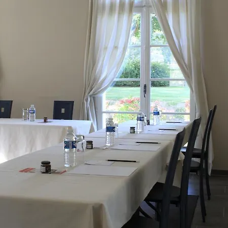 Semesterbostad Malo, Malouiniere Le Pre Du Vau Garni