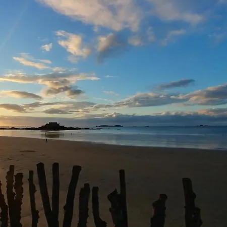 Malo, Malouiniere Le Pre Du Vau Garni Semesterbostad Saint-Malo